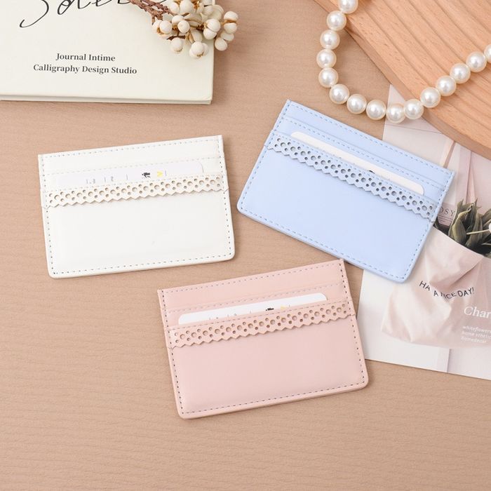 Sweet Lace Two-Side Card Holder