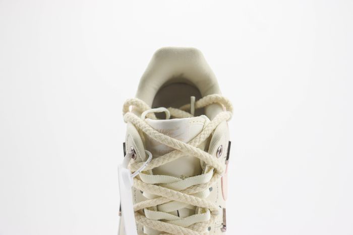 Nike Air Force 1 Mid 