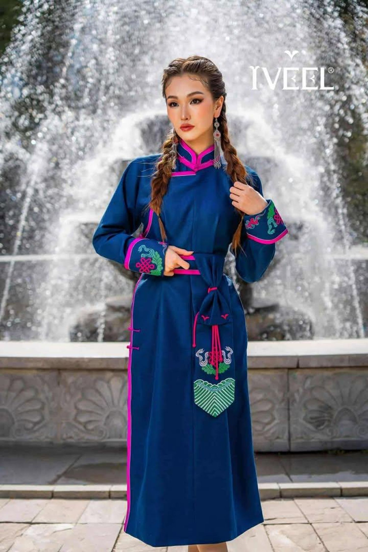 Хатгамалтай цулгуй дээл