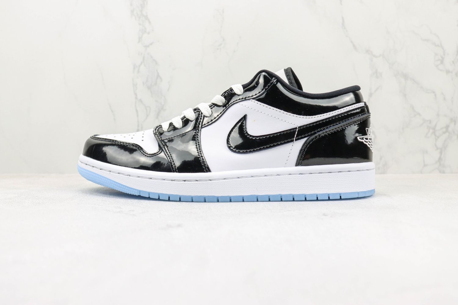 Jordan 1 Low SE Concord
