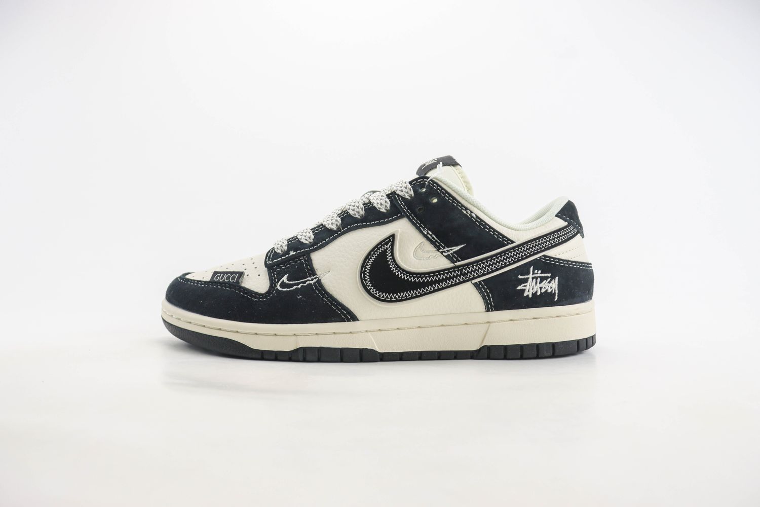 Nike SB Dunk Low x Stussy x GUCCI 11