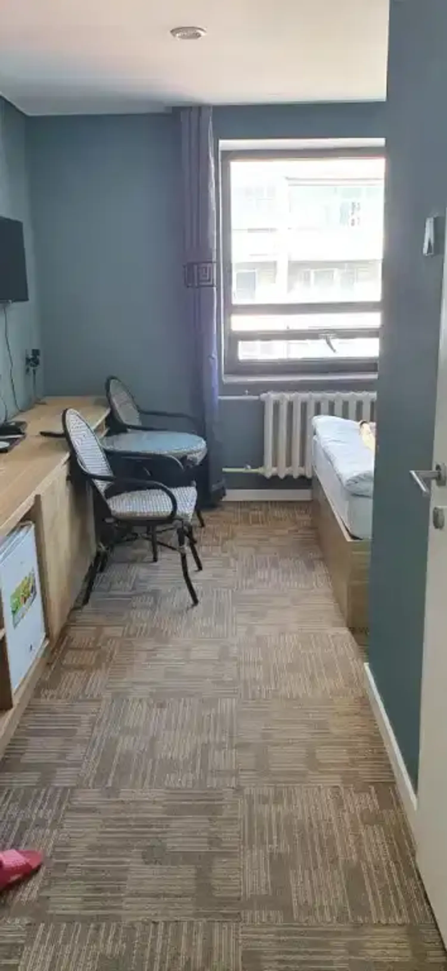 https://cdn.zochil.shop/17beb435-cb6b-4bf5-adf5-5ee7e5f36d75_t1500.webp