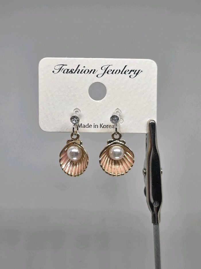 хавчдаг ээмэг