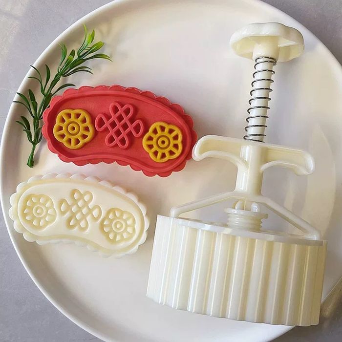 Шахдаг цагаан хэв Mini / Саран