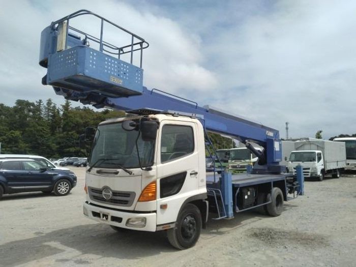 Hino Сагстай өргүүр