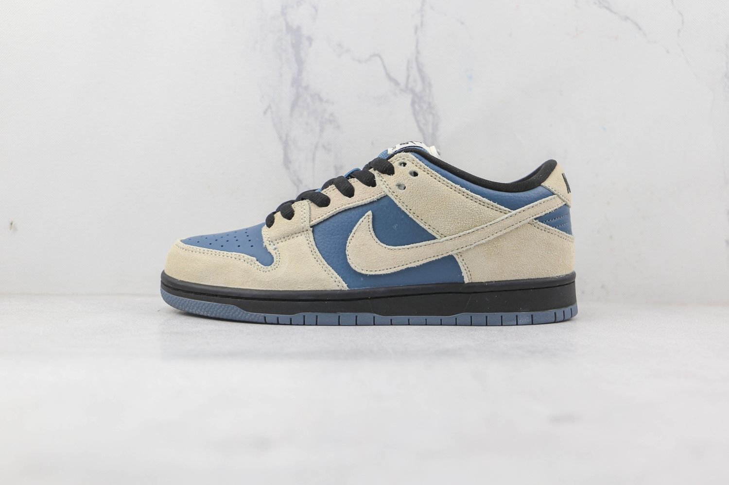 Nike SB Dunk Low Light Cream Thunderstorm