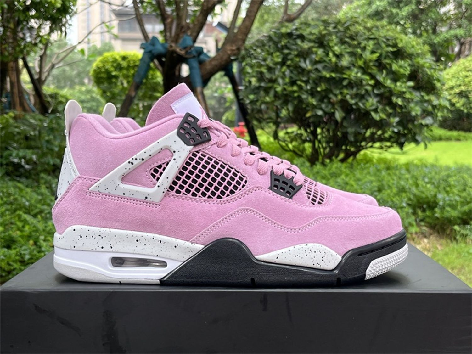 Air Jordan 4 Retro Orchid