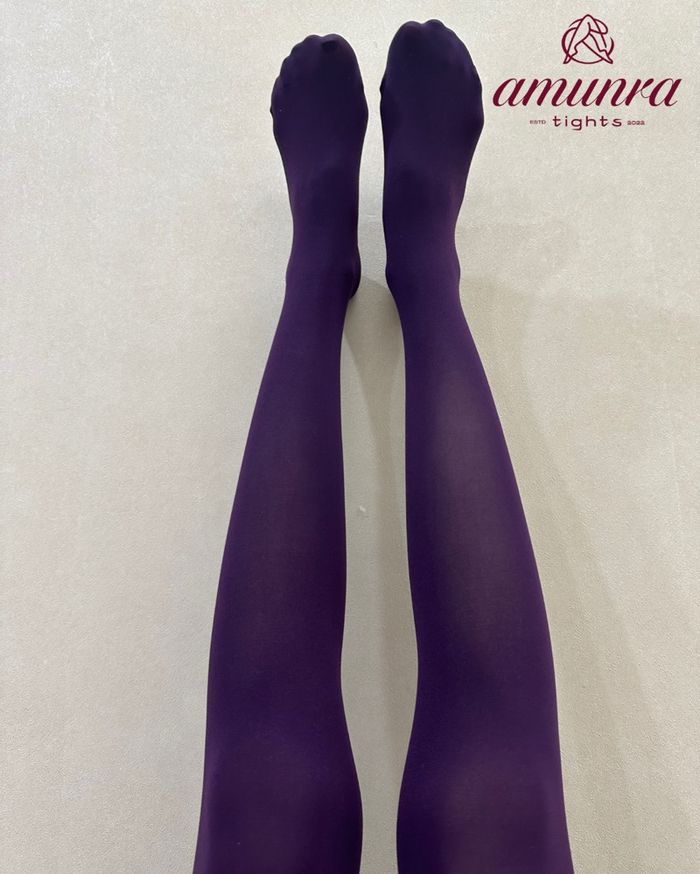 Нил ягаан трико