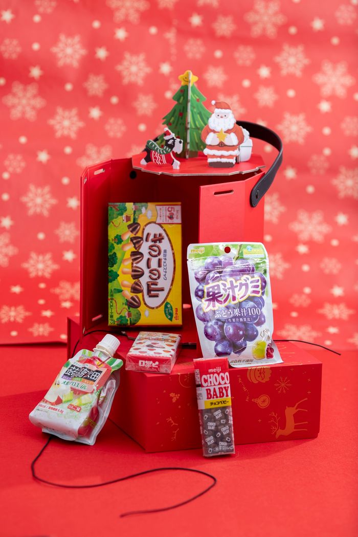 "Meiji Magic Pack" хүүхдийн шинэ жилийн бэлэг