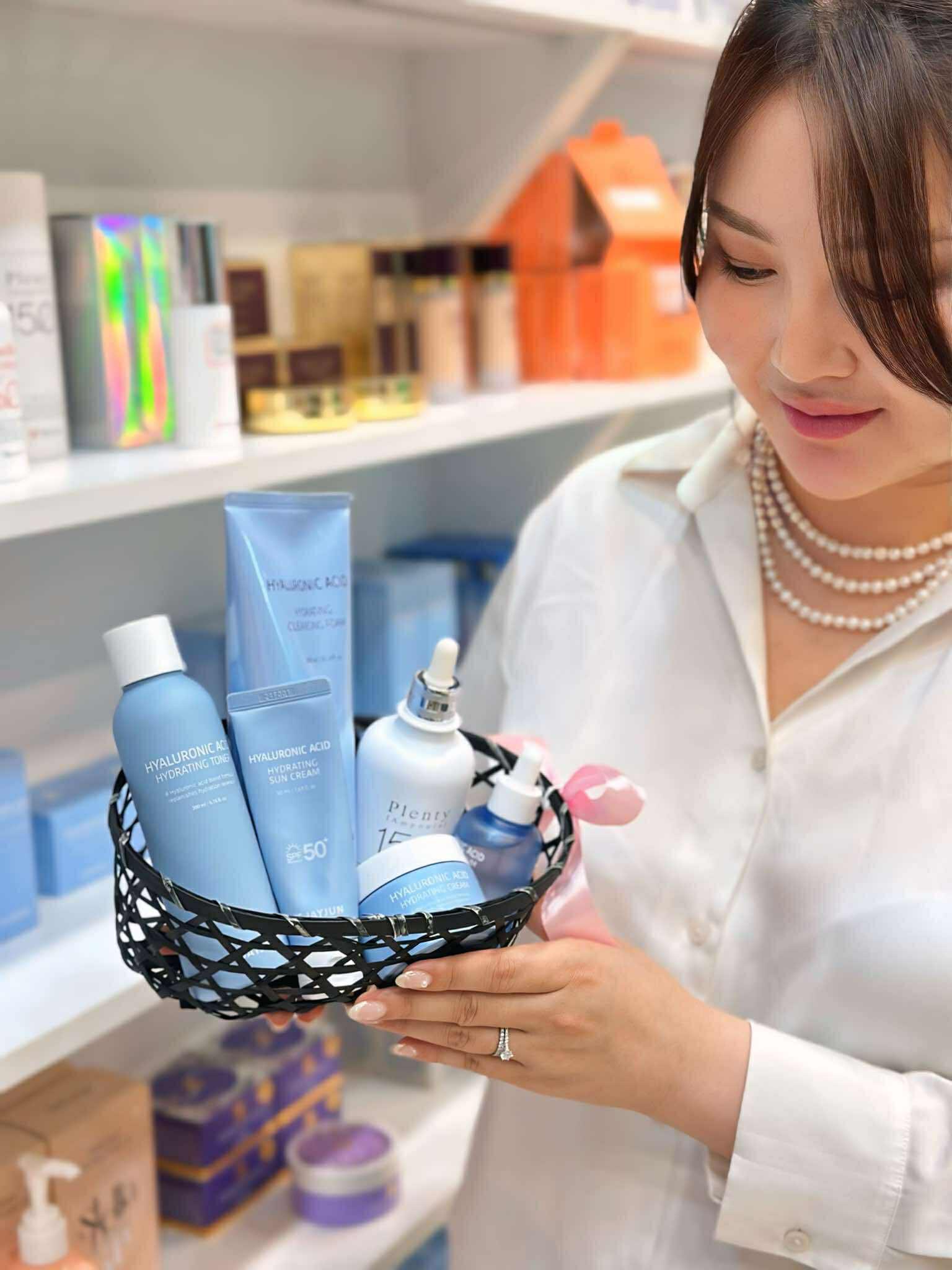 Арчилгаа - Jayjun Cosmetic Mongolia
