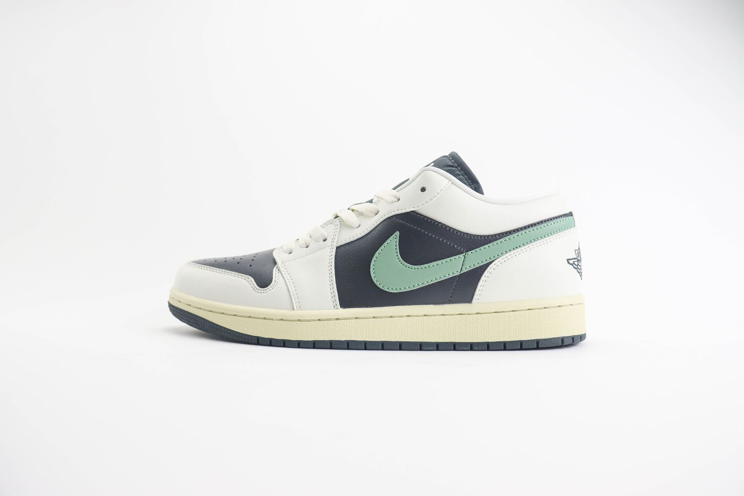 Jordan 1 Low Jade Smoke (Women's)
