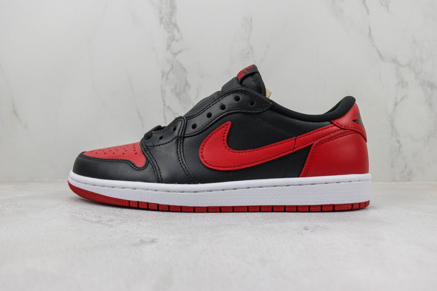 Jordan 1 Retro Low Bred (2015)