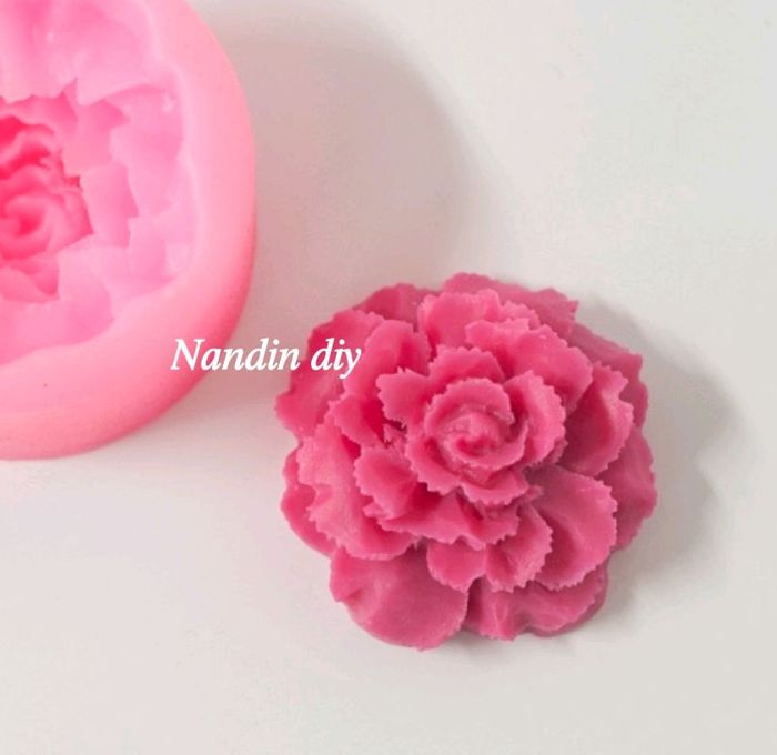 Цэцэгтэй хэв 