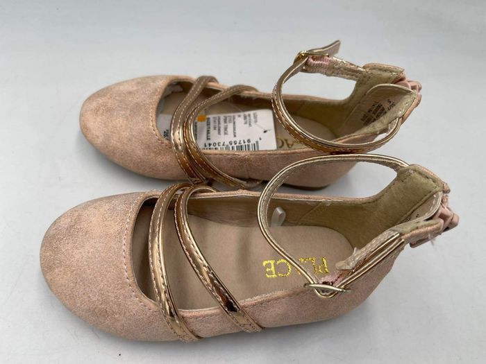 Palace 2 оломтой