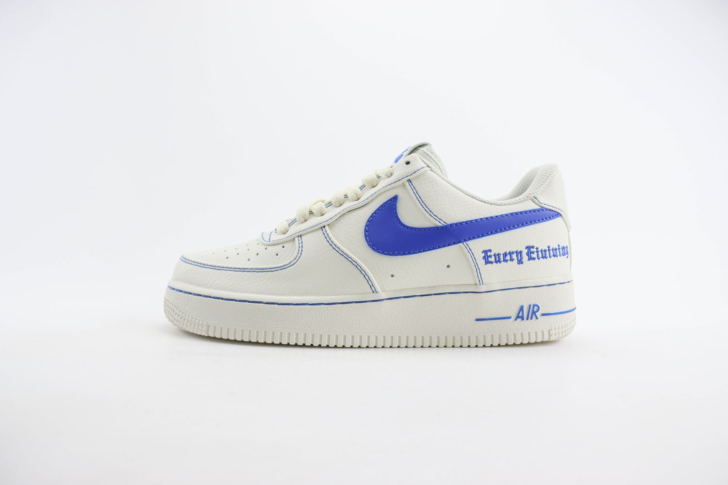 Nike  Air Force 1 Low x Vlone 02