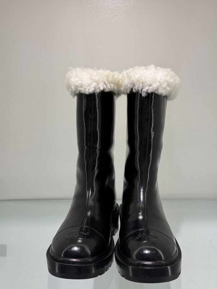 Эмэгтэй нэхий дотортой гутал