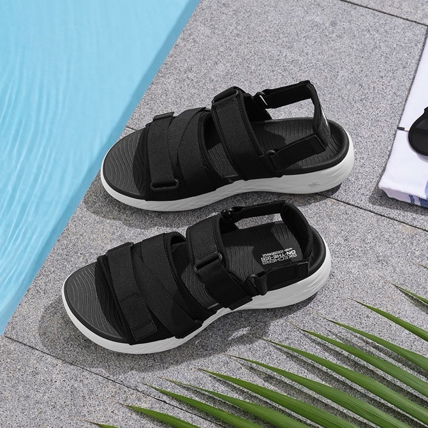 SKECHERS Сандаал