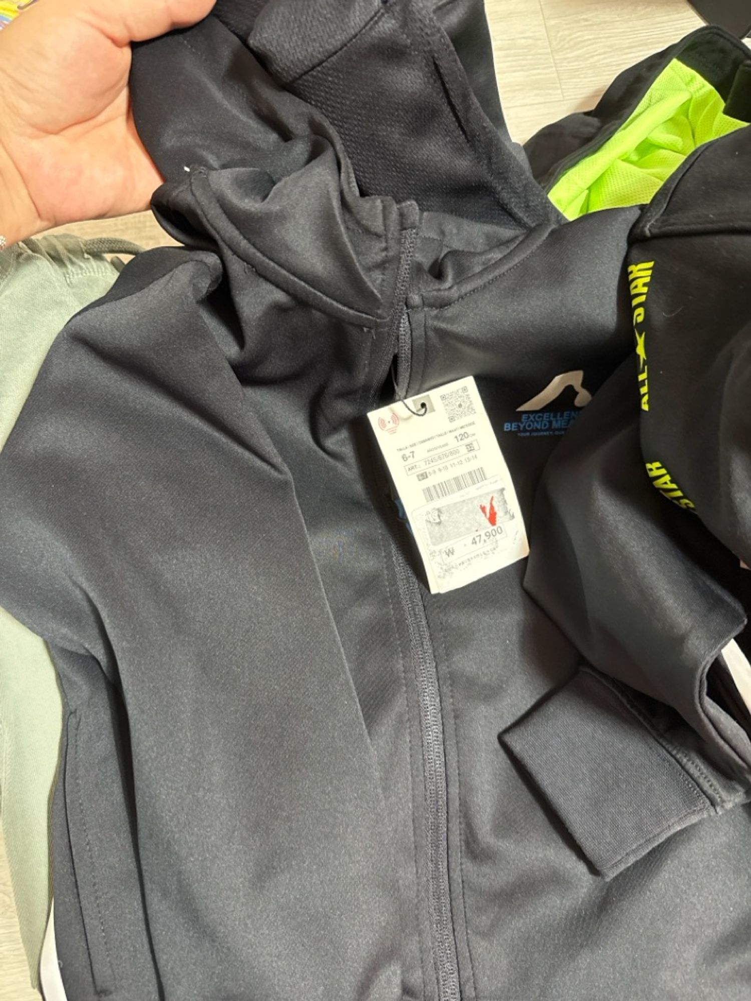zara цамц size: 120см/6-7 нас
