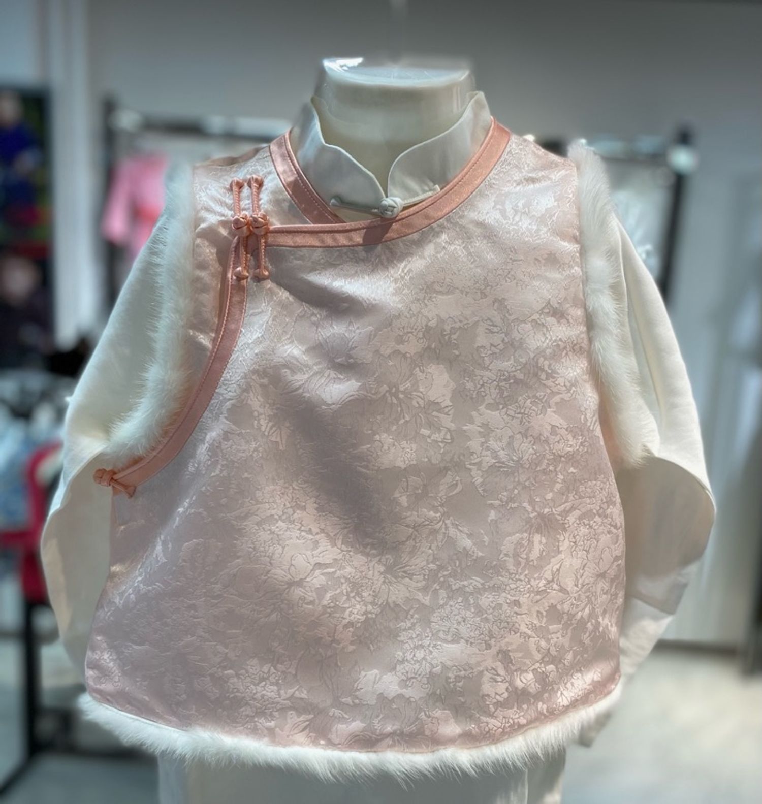 Булган эмжээртэй хантааз