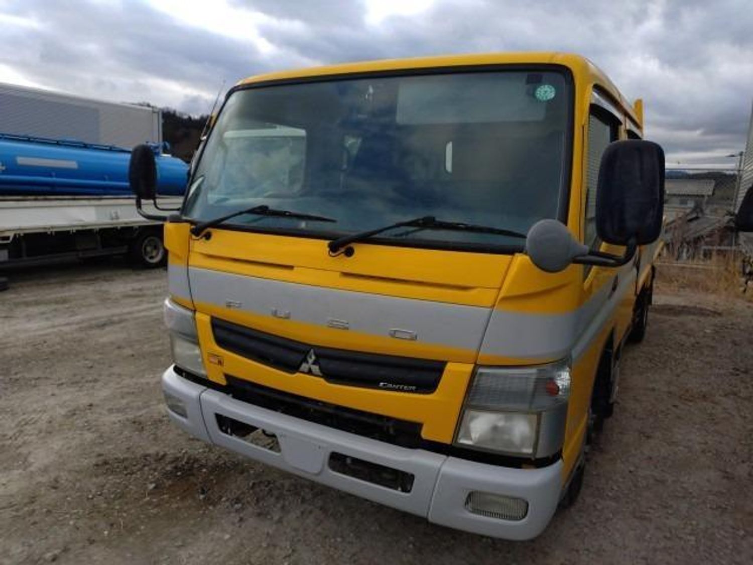 Mitsibushi Fuso давхар кабинтай