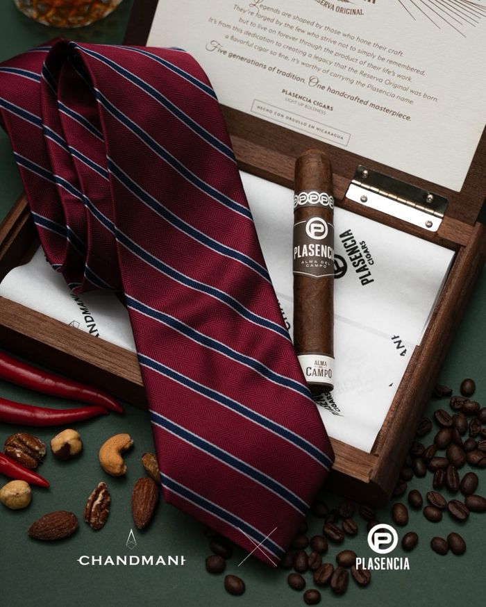 Alma del Campo and Silk tie