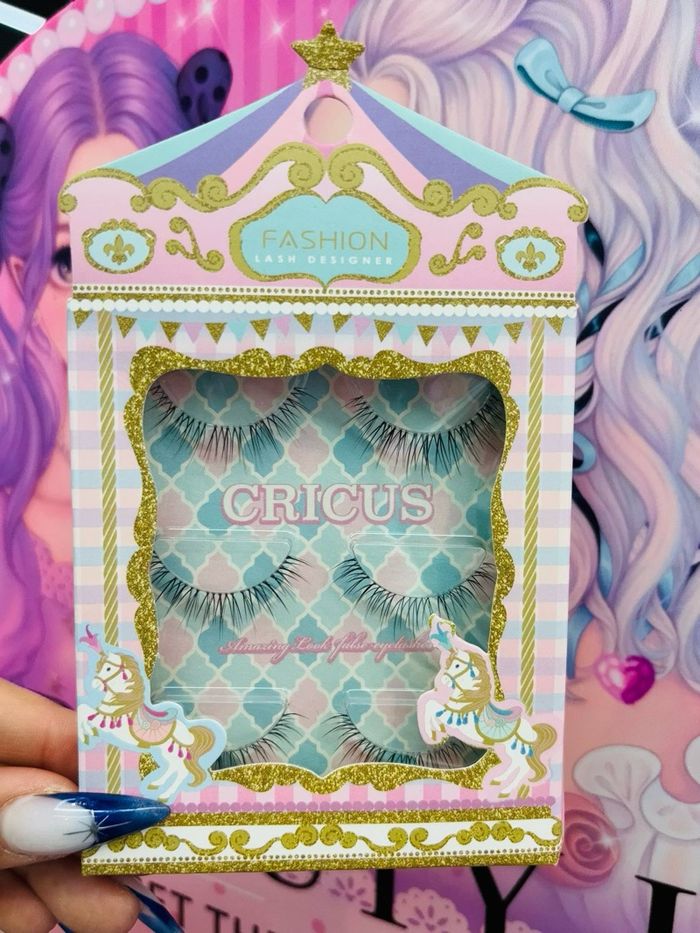 Наадаг сормуус 