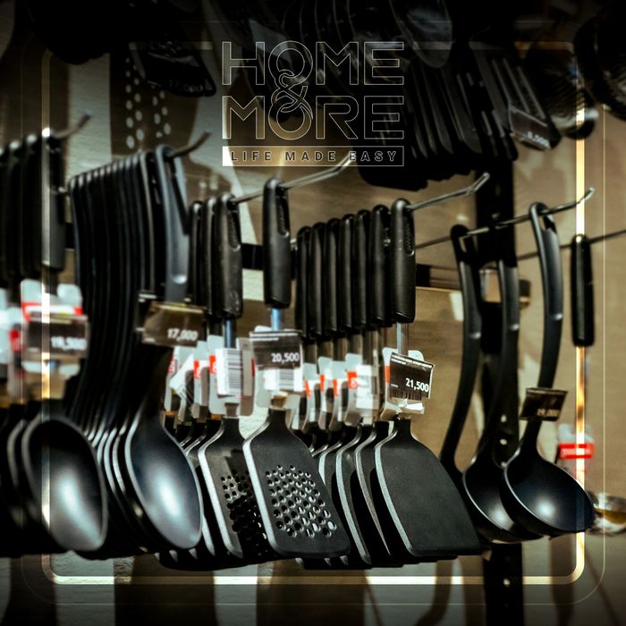 TV SPATULA TURNER ХАР ХУСУУР НҮХТЭЙ