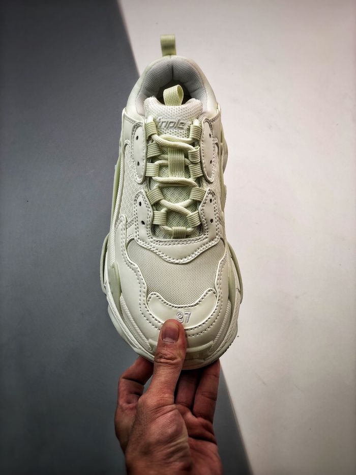 Balenciaga Triple S 