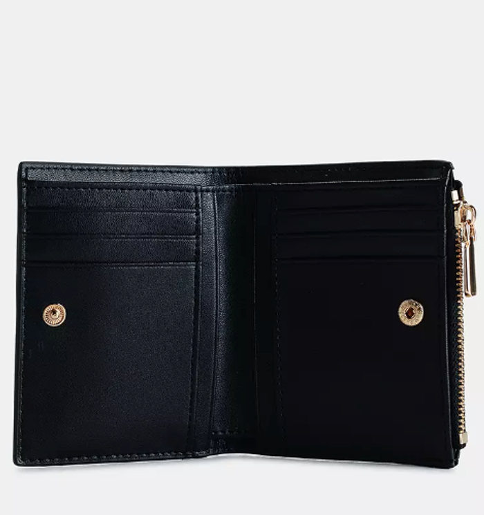 https://cdn.zochil.shop/1ce0644d-d5a5-4a77-9071-764fb30a13da_t700.png