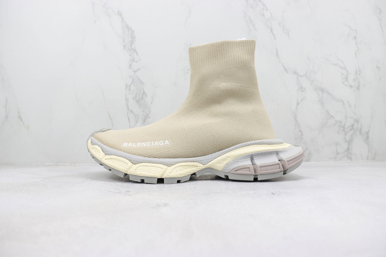 BALENCIAGA 3XL