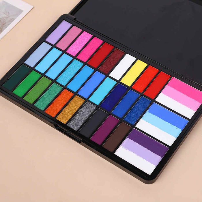 Нүүр болон биеийн будаг