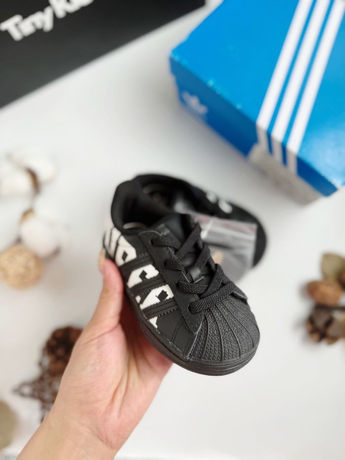 Adidas Superstar Black White