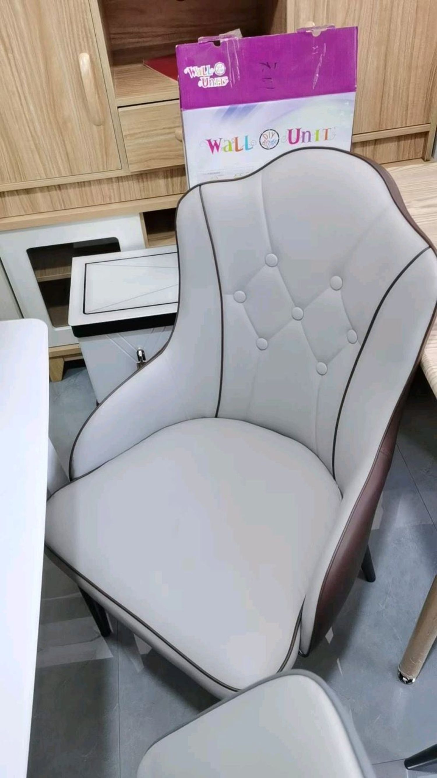 Түшлэгтэй сандал