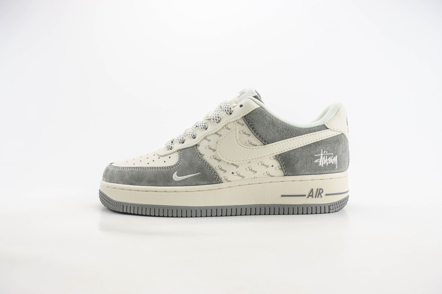 Nike Air Force 1 Low x Stussy 63