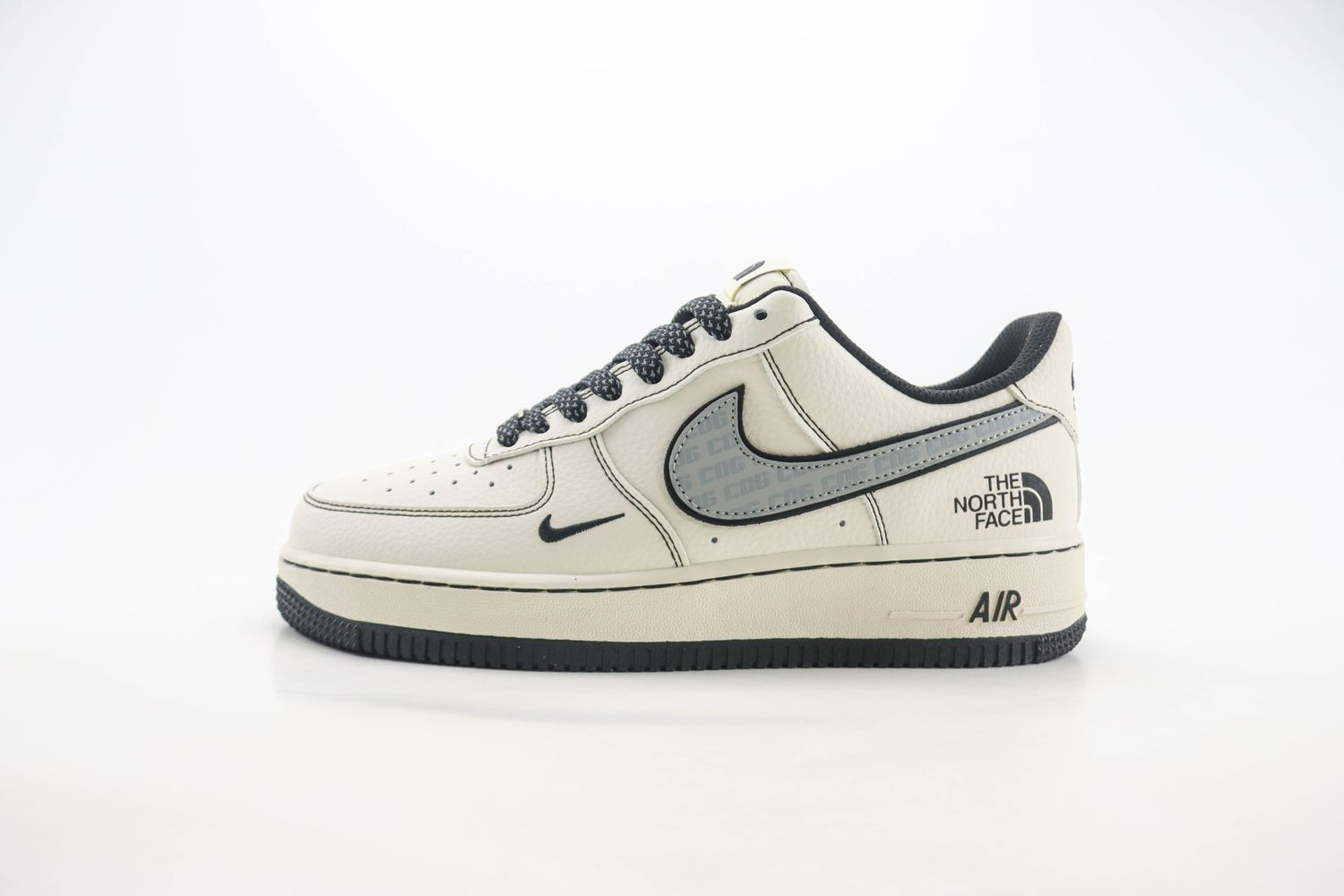 Nike Air Force 1 Low x The North Face 04