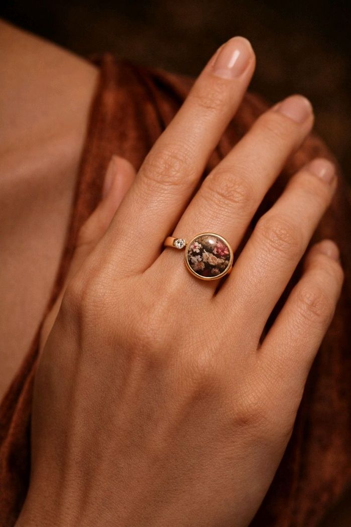 Зуны цэцэгс бөгж