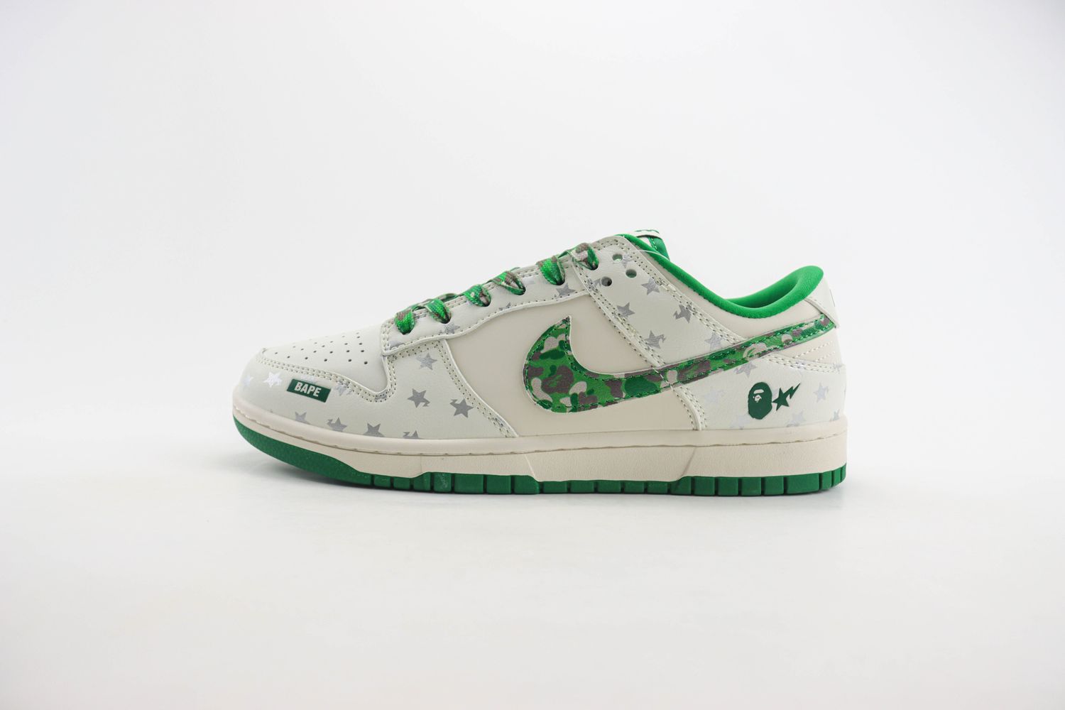 Nike SB Dunk Low xBAPE 24