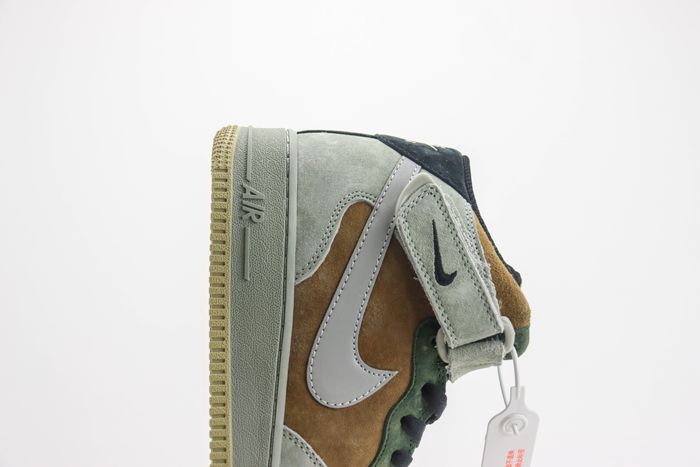 Nk Air Force 1'07 Mid "Christmas" 