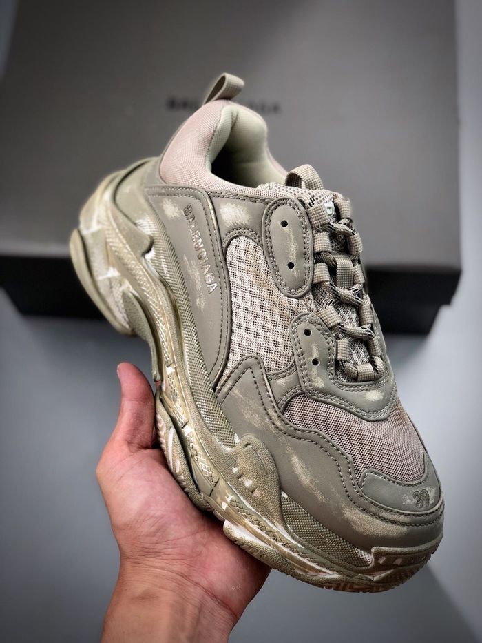 Balenciaga Triple S 