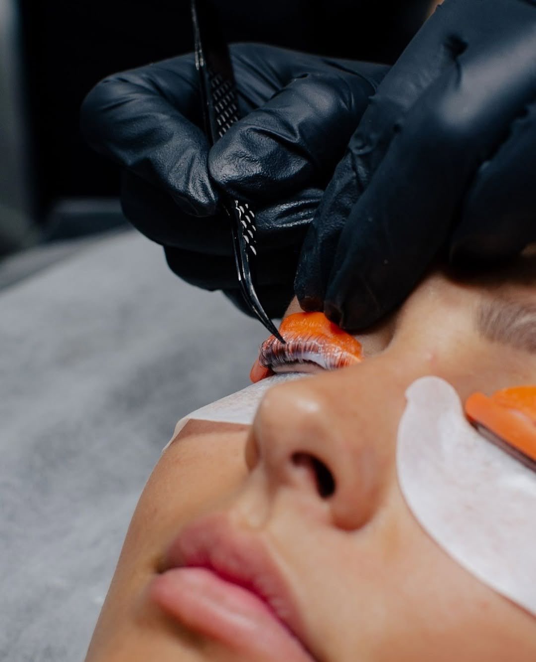 Сормуус болон хөмсөг өргөлтийн инноваци