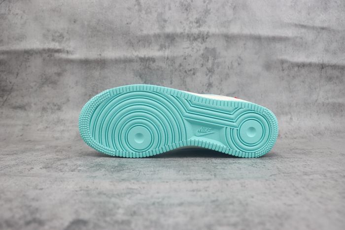 Nike Air Force 1 Low 384