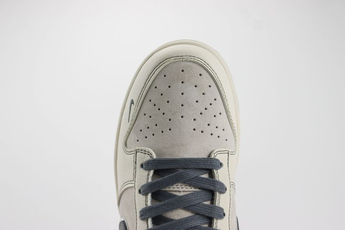 Nike SB Dunk Low x supreme 25