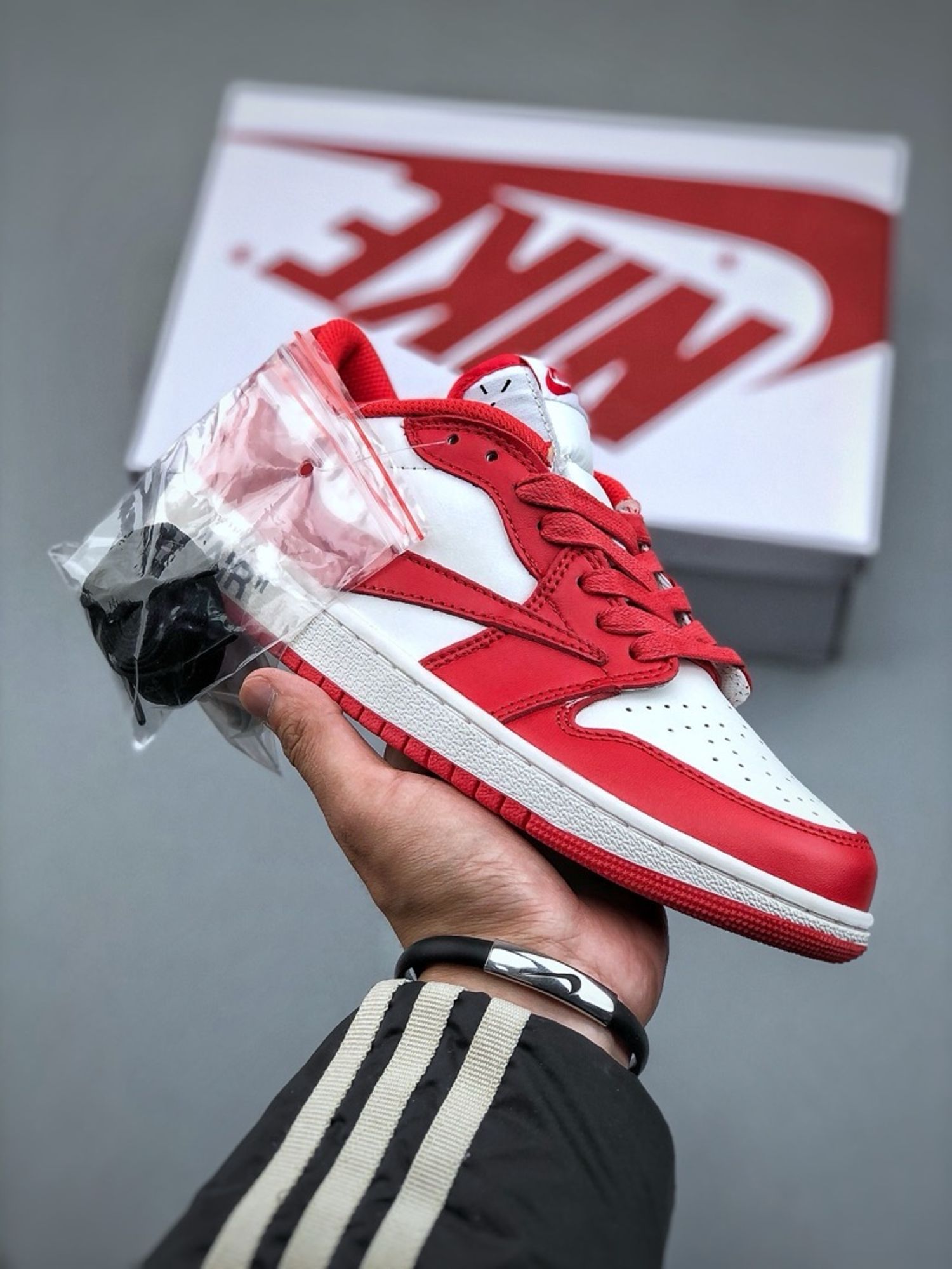 Fragment x Travis Scott x Jordan