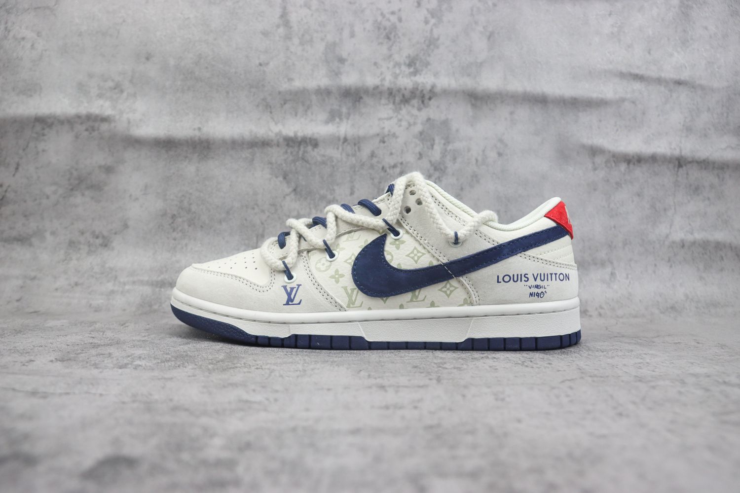 Nike Dunk Low x LV 92