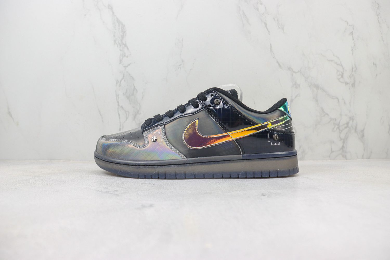 Nike Dunk Low BETRUE To Your DNA Hyperflat