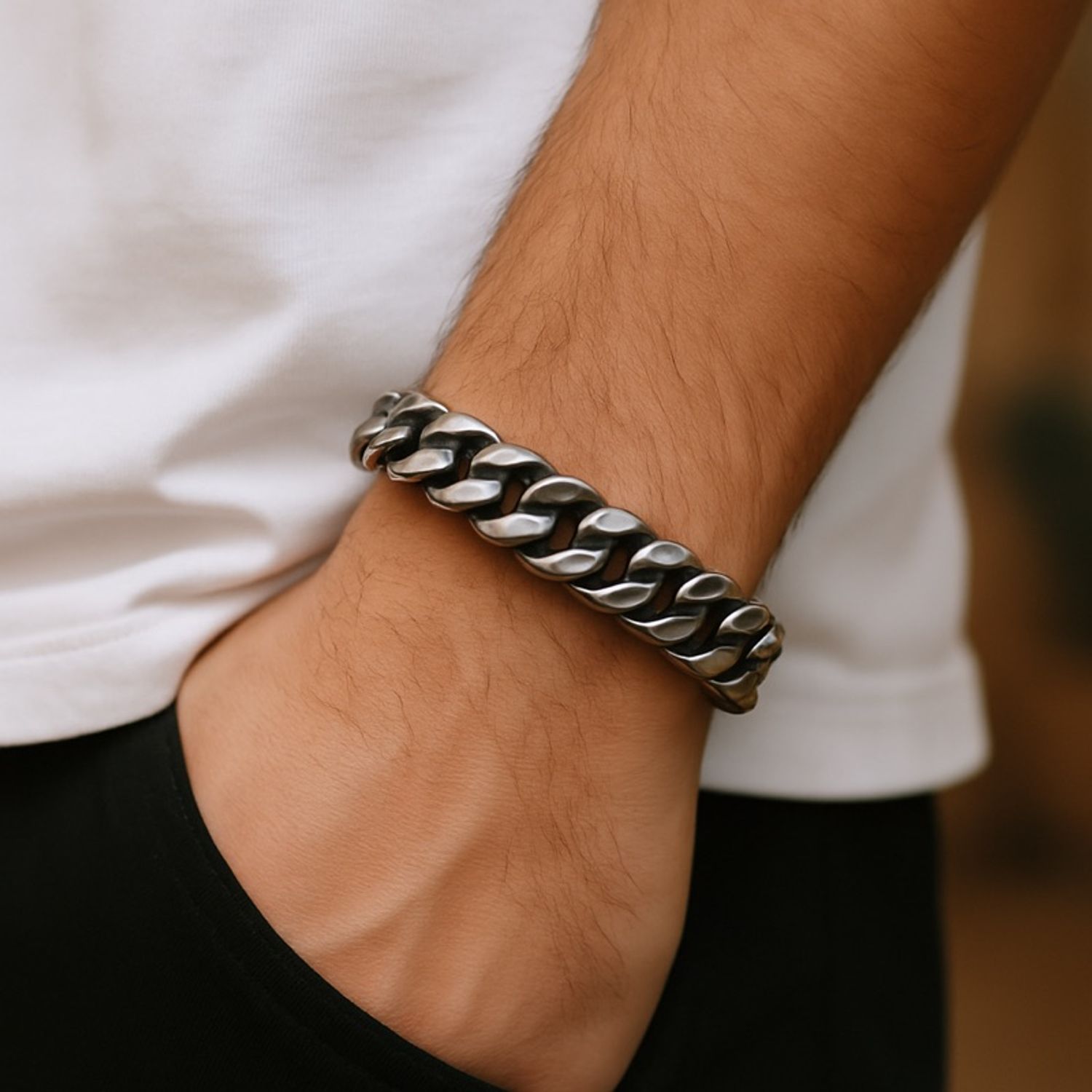 Эрэгтэй бугуйвч