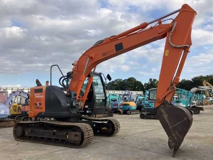 Hitachi ZX135 excavator