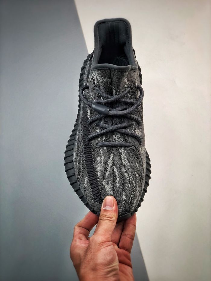 Yeezy 350 Boost V2