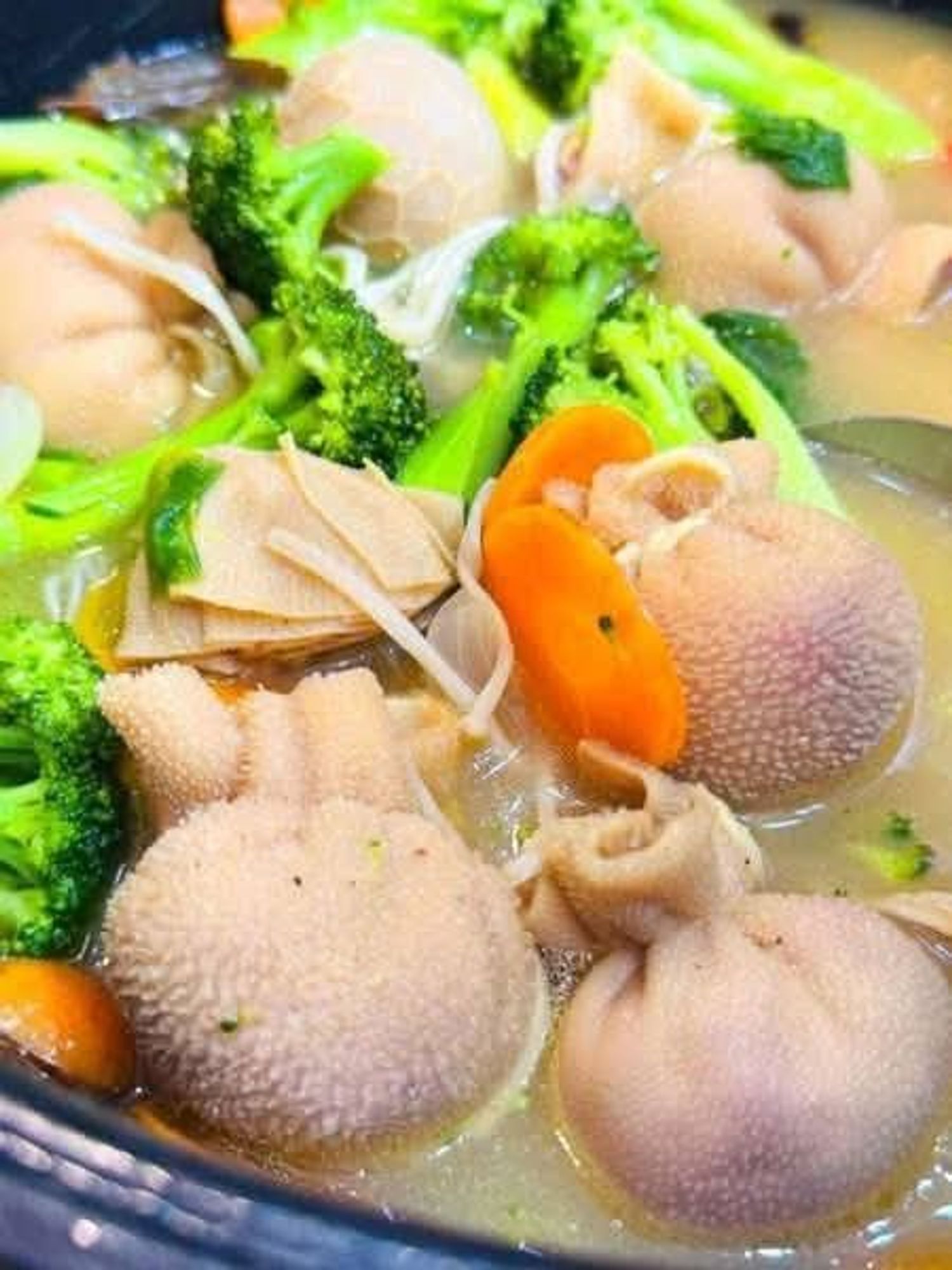 Үдмэг гүзээнд боосон бууз