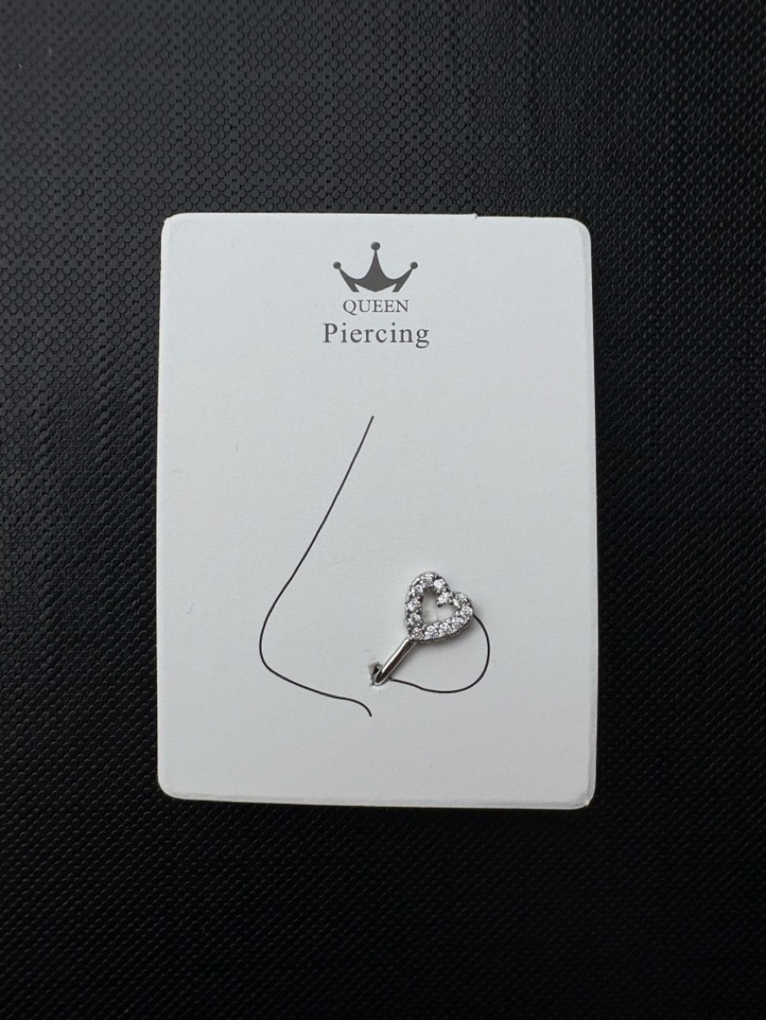 Хамрын хавчдаг ээмэг